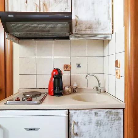 Ioanna Apartment Potos
