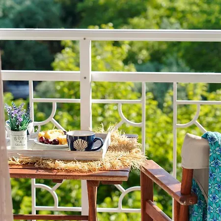 Ioanna Lägenhet Potos